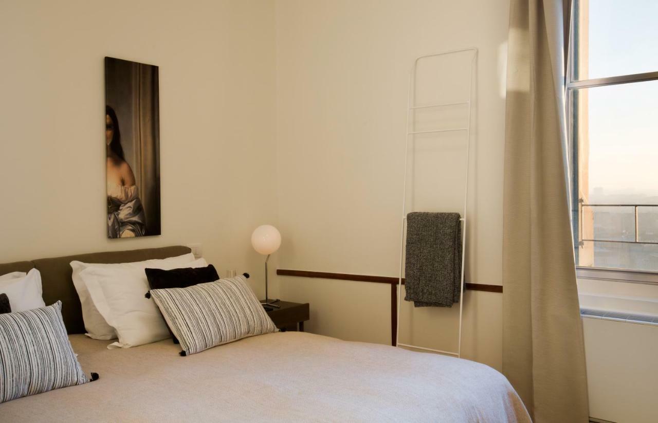 Domux Torre Velasca 2*